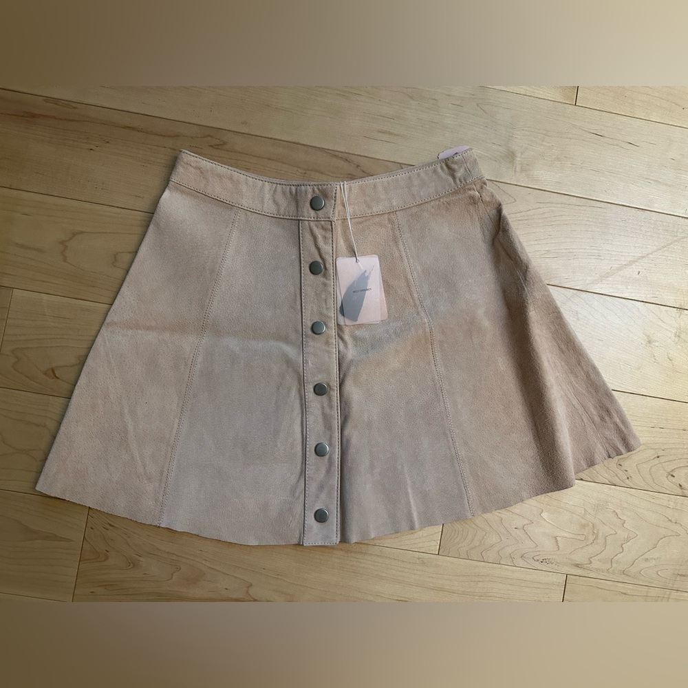 BNWT- F21 Genuine Pig Suede Leather Pastel Pink Mini Skater Skirt (S)
